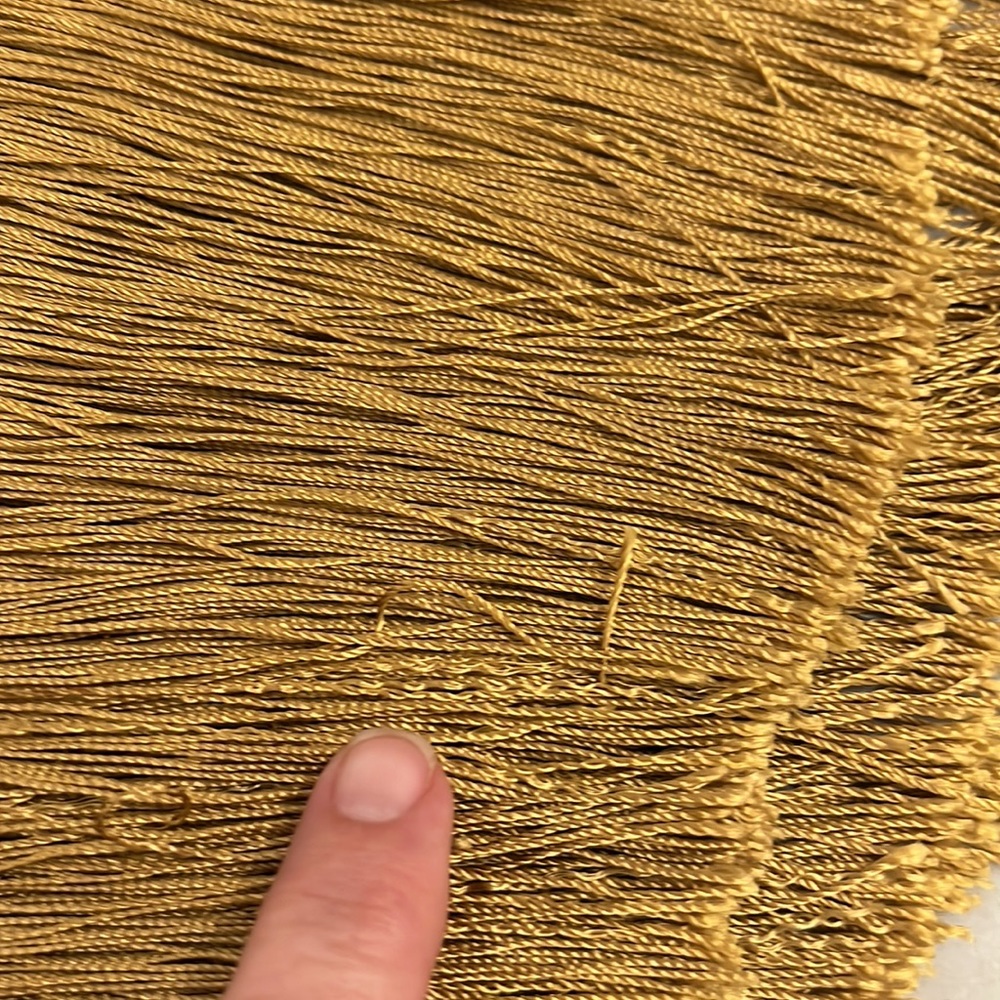 Vintage Austrian Black & Gold Shawl with Pattern and Fringe 100% virgin wool - Picture 13 of 16